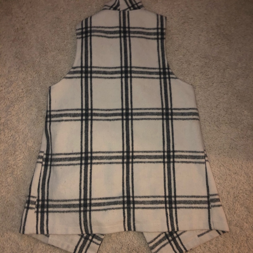 TCEC vest - Picture 3 of 3